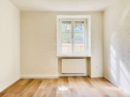 Wohnzimmer - 2-Zimmer EG Wohnung mit Einbauküche