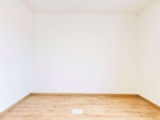 Schlafzimmer 2 - Neu renovierte 3-Zimmer Wohnung mit Einbauküche