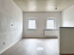 Küche - Renovierte 3-Zimmer Wohnung mit Balkon