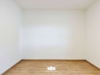 Schlafzimmer 2 - Neu renovierte 3-Zimmer Wohnung mit Einbauküche