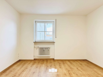 Neu renovierte 3-Zimmer Wohnung mit Einbauküche, 94034 Passau, Etagenwohnung